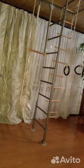 Шведская стенка. спортивный уголок