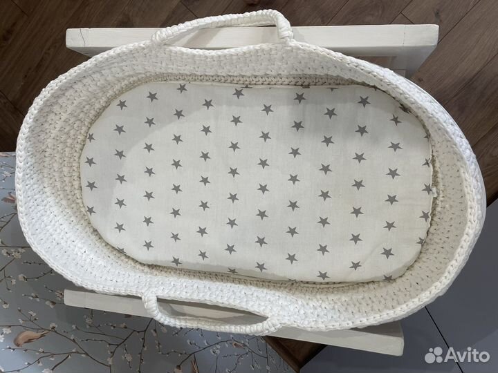 Подставка под люльку для новорождённого