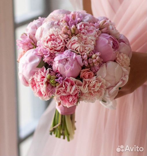 Свадебный букет из пионов