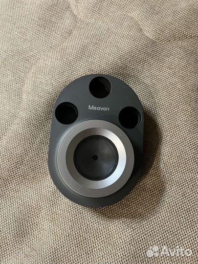Новая подставка под перкуссионный массажер Meavon