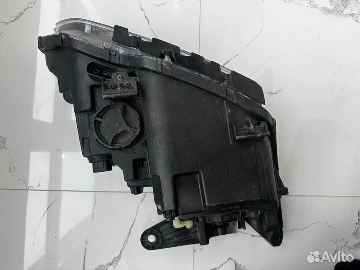 Фара передняя левая Genesis G 70