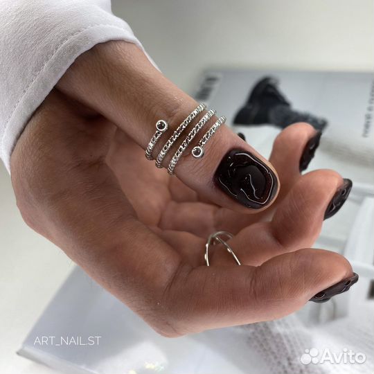 Маникюр,педикюр