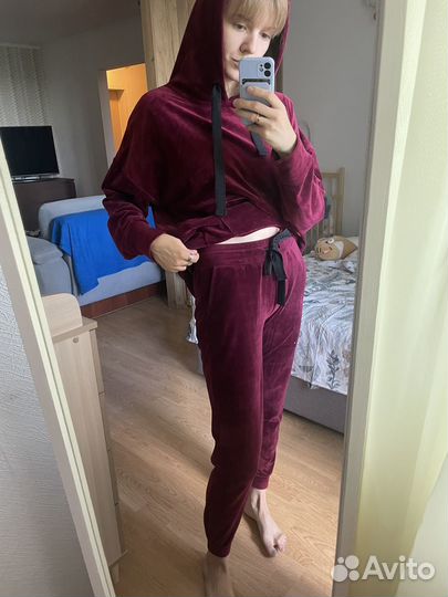 Костюм спортивный