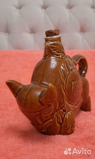 Фарфоровый (керам.) штоф Зубр/Бык от водки Гжелка