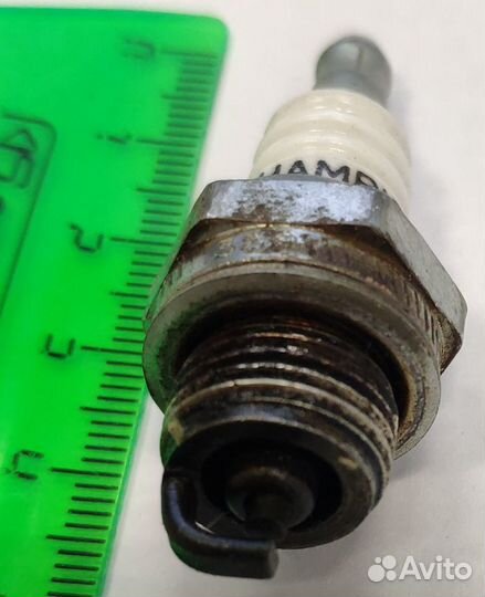 Свеча зажигания для мотокосы, триммера, бензопилы