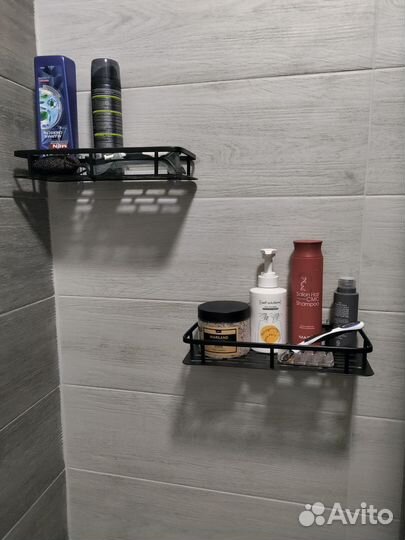 Полки для ванны новые