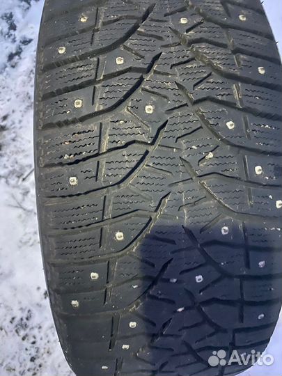 Bridgestone Blizzak Spike-02 245/45 R19 102T