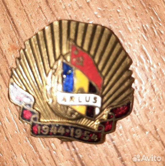 Значки тяжелый металл