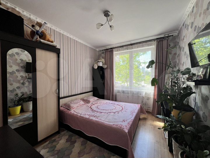 3-к. квартира, 76 м², 1/17 эт.