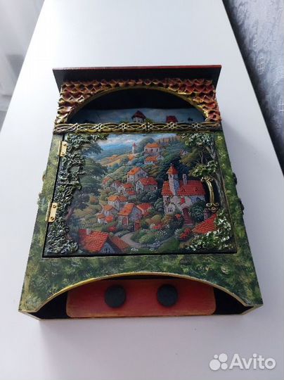 Ключница настенная