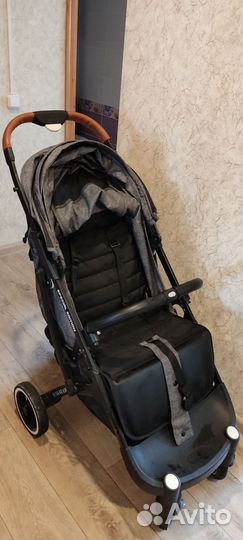 Прогулочная коляска yoya