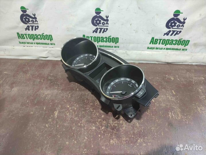 Панель приборов Skoda Superb 2