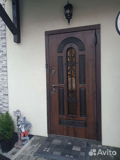 Дверь входная бу. Ширина дверного полотна 90 см