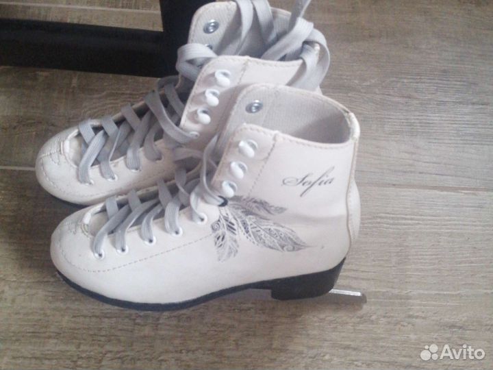 Коньки фигурные