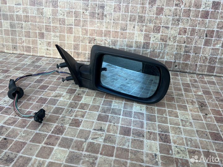 Зеркало правое на BMW e39