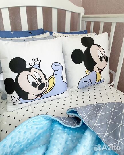 Комплект в кроватку Бортики-плед-простынь