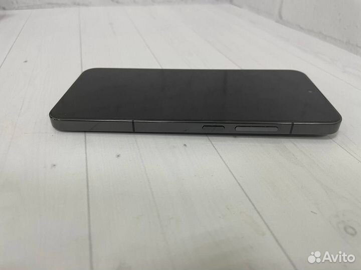 Xiaomi 13, 8/256 ГБ
