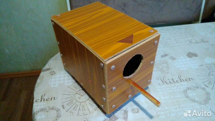 Домик для разведения попугайчиков
