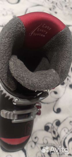 Детские горнолыжные ботинки