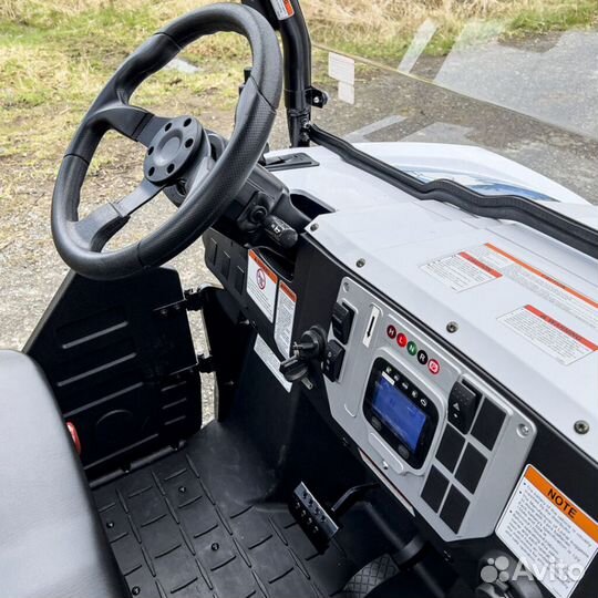 Электромобиль UTV багги