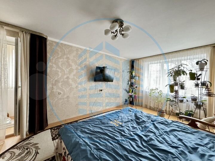 3-к. квартира, 71 м², 1/4 эт.