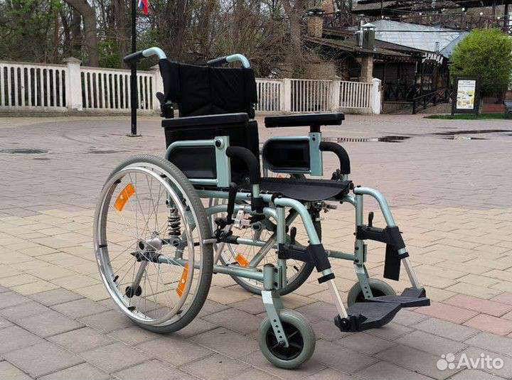 Кресло коляска прогулочная Ortonika Delux 510