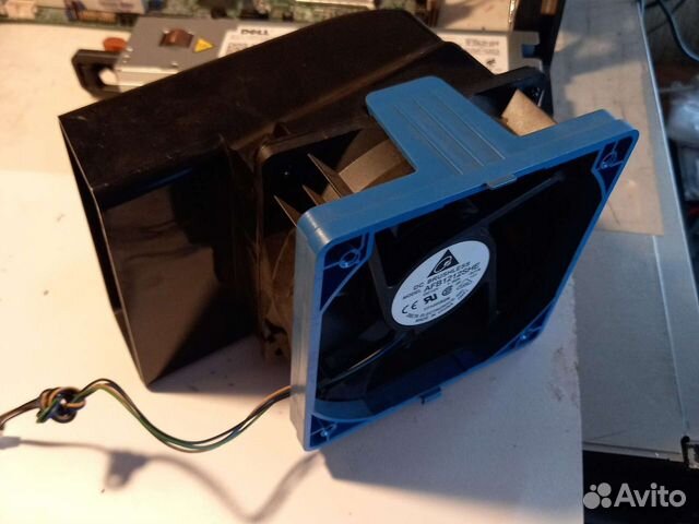 Серверный вентилятор Delta с воздухозаборником