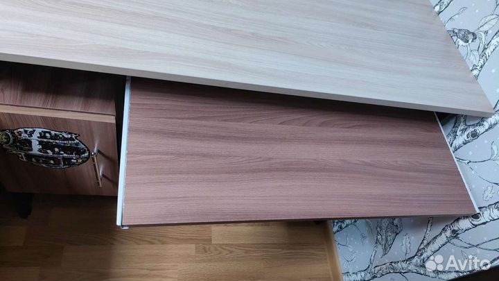 Письменный стол