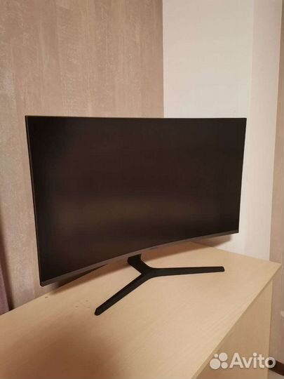 Игровой монитор Samsung 32'