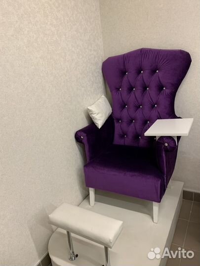 Аренда маникюрного стола
