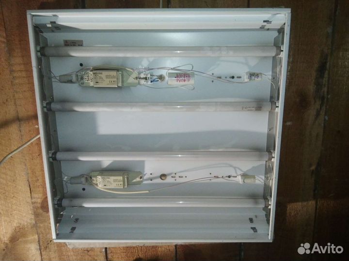 Светильник потолочный