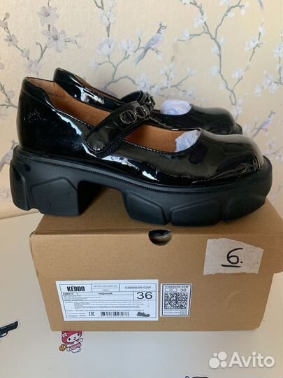 Туфли школьные на девочку 36размер