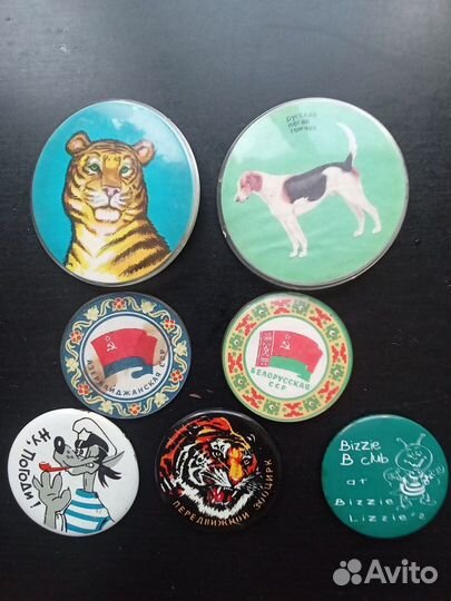 Значки СССР пластиковые и металлические круглые