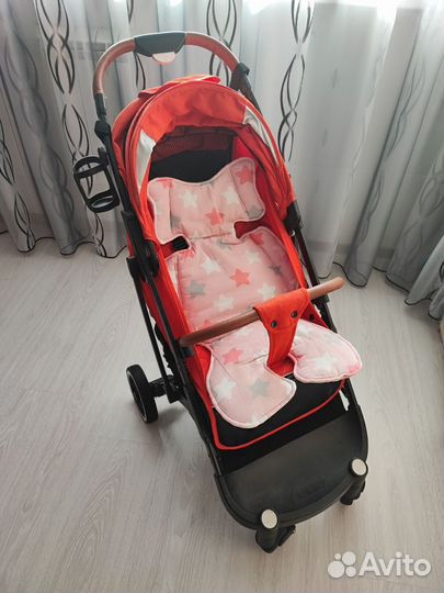 Коляска прогулочная