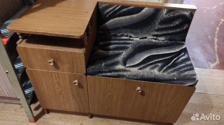 Диван с тумбой