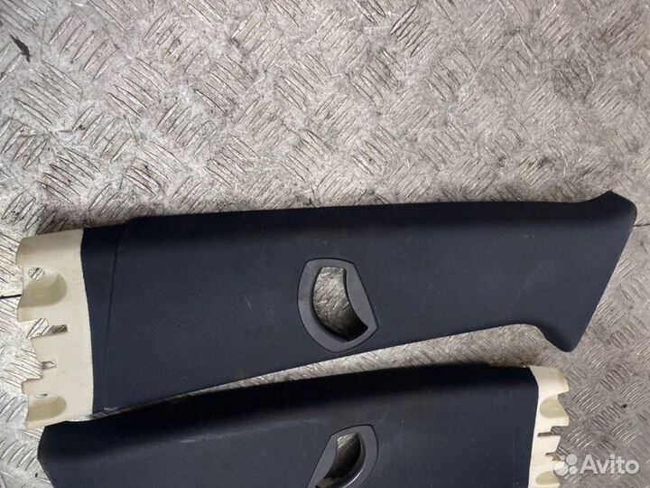 Накладка центральной стойки Bmw X3 E83LCI N52B25