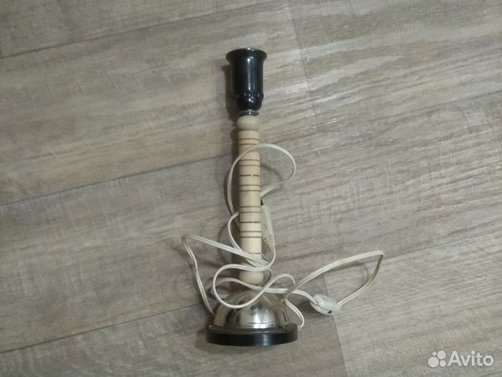 Лампа настольная