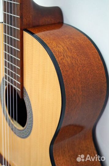 Классическая гитара 4/4, глянцевая, Cort AC100-SG