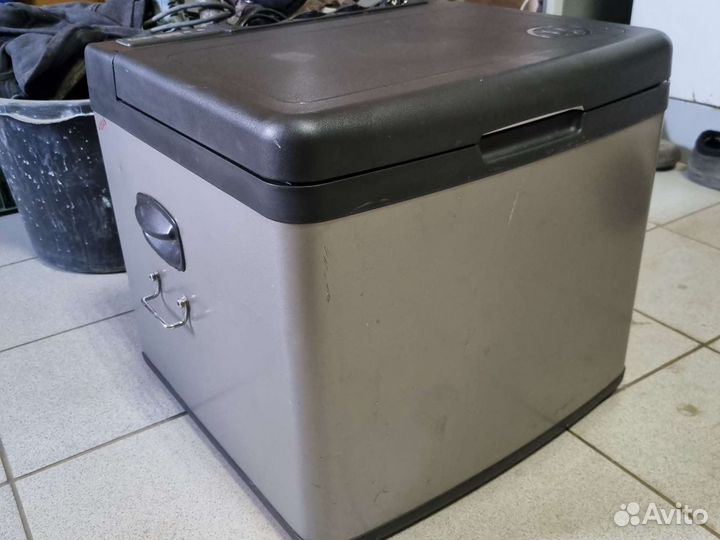 Автомобильный холодильник indel B TB45A. Италия