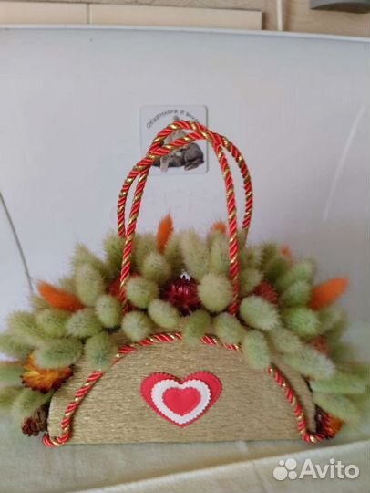 Композиция из сухоцветов