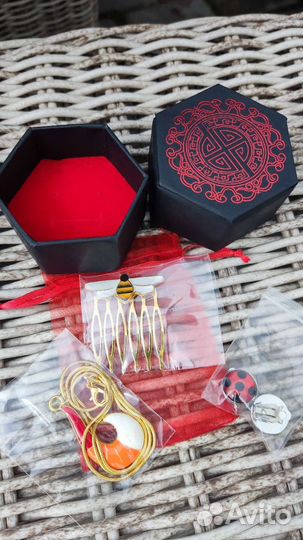 Новые украшения для девочки - талисманы Леди баг