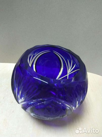 Ваза хрустальная