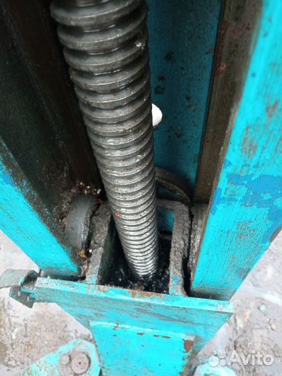 Автомобильный подъемник 5т. плд-5