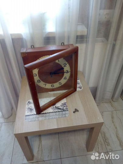 Настенные часы старинные