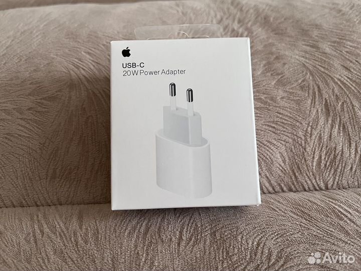 Блок быстрой зарядки iPhone 20 W