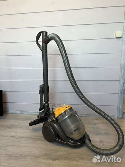 Пылесос Dyson dc29