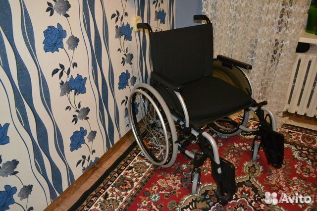 Кресло коляска для инвалидов