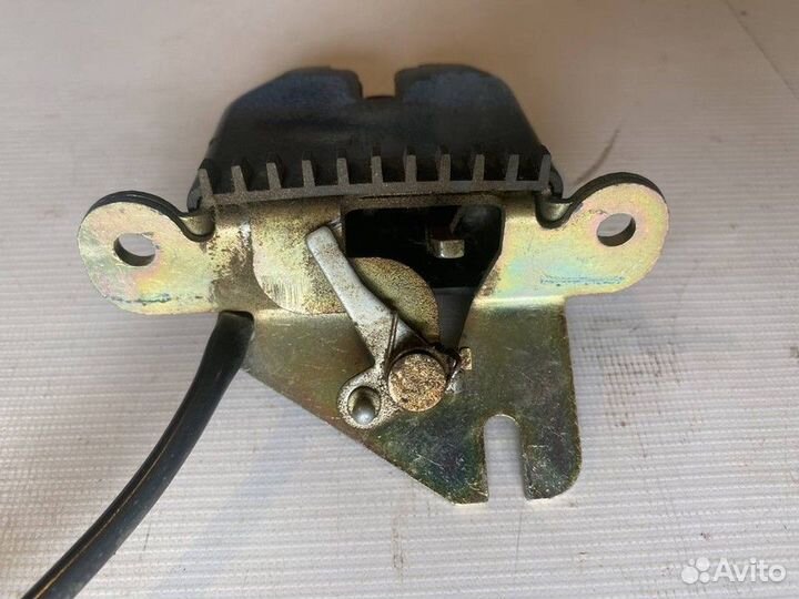 Замок багажника LADA Kalina