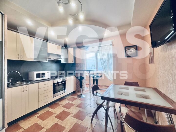 3-к. квартира, 75 м², 7/10 эт.