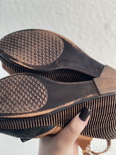 Босоножки женские винтажные